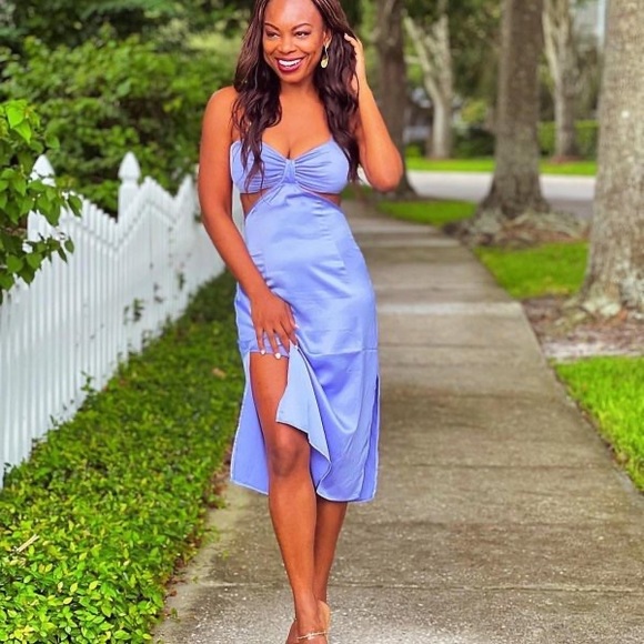 NWT Periwinkle Cutout Sides Spaghetti Strap Midi Dress - Picture 2 of 11